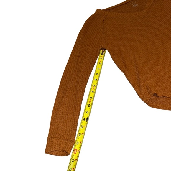 American Eagle Soft & Sexy Plush Waffle Knit V-Neck Sweater Size Small - Picture 5 of 9